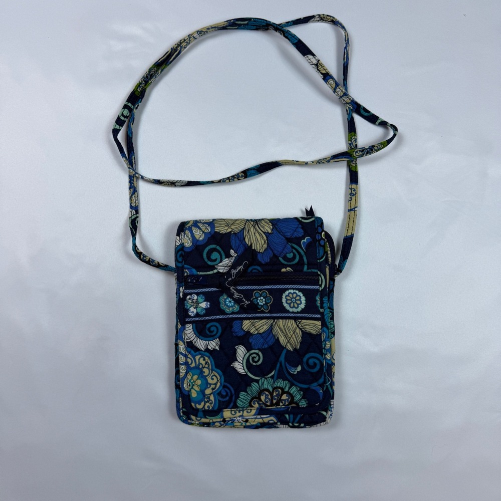 Vera Bradley Crossbody Bag Womens Small Navy Blue Floral Quilted ID‎ Pouch